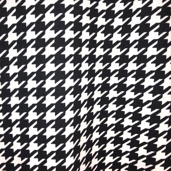 SHEIN SIZE 2 Hounstooth Print Bodycon Dress15”Pit 2 Pit 32” Length Black White - Picture 5 of 6